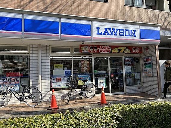 ローソン練馬春...