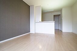 東武伊勢崎線 細谷駅 8kmの賃貸アパート 1階1LDKのリビング/ダイニング