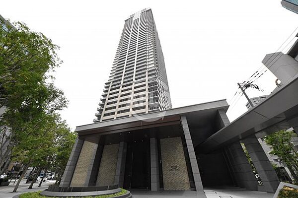 ブランズタワー梅田North ｜大阪府大阪市北区豊崎3丁目(賃貸マンション3LDK・45階・73.39㎡)の写真 その1