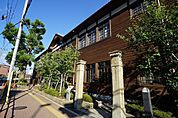 図書館「吹田市立千里山・佐井寺図書館まで1167m」