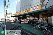 アコレ宮戸店 徒歩12分。 920m