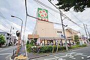 ライフ土支田店 徒歩27分。スーパー 2100m