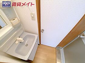 鈴与ウェスト W ｜ 三重県四日市市富田４丁目（賃貸アパート1DK・2階・55.00㎡） その8