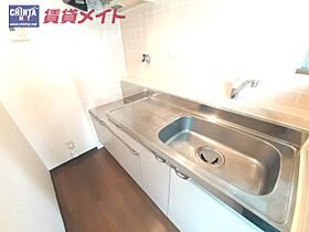 フォレスト・フォールズ 103 ｜ 三重県四日市市滝川町（賃貸マンション1DK・1階・31.67㎡） その4