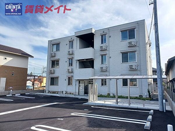 邸宅azma 102｜三重県四日市市松原町(賃貸アパート2LDK・1階・72.12㎡)の写真 その1