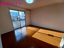 トルナーレ 1階1LDKのリビング/ダイニング