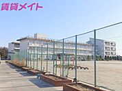 川越町立川越南小学校 1221m