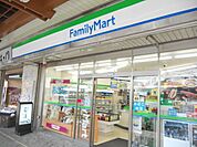 ファミリーマート小田原栄町店 徒歩11分。コンビニ 810m