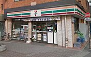 セブンイレブン平塚西口店 904m