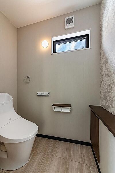 トイレを拡大表示