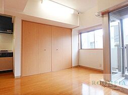 プリマヴェーラ 305 3階ワンルームのリビング/ダイニング