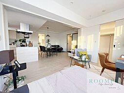 ザ・パークハビオＳＯＨＯ祐天寺 706 7階3LDKのリビング/ダイニング