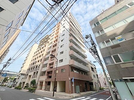 【外観】高い耐久性や断熱・気密性、防音性に優れた鉄筋コンクリート構造です。