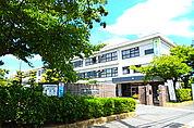 白鷺小学校