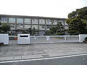 三樹小学校