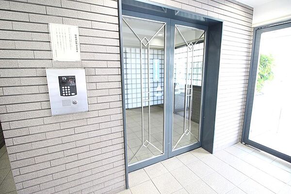 エントランスを拡大表示