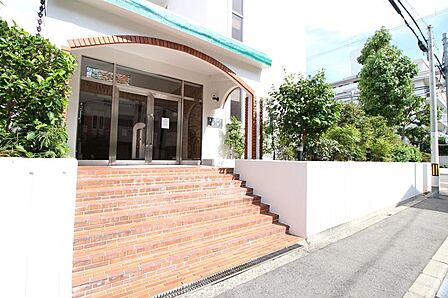 ■管理の行き届いたマンションで気持ち良く過ごして頂けます♪