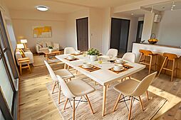 アメニティ新栄 3LDKのリビング/ダイニング