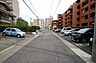 その他：敷地南側の前面道路（西側から）