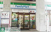 ファミリーマート京成四ツ木駅店 徒歩19分。コンビニ 1480m
