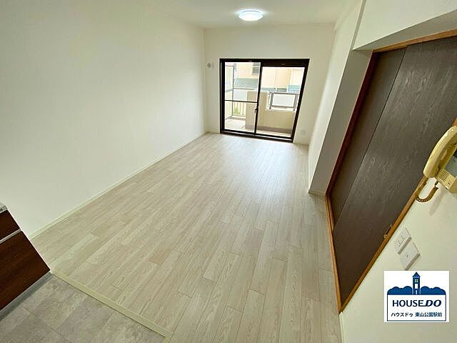 リビング/ダイニング グランドメゾン上野公園敷地内駐車場確保済 3階/-