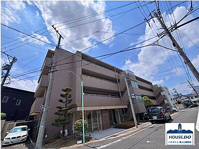 外観：東山線・名城線「本山駅」まで徒歩約5分の好立地！コンビニ、スーパー、ドラッグストアまで徒歩約5分圏内！お買物に便利！保育園、小学校、中学校まで徒歩6分圏内とファミリー層に是非おすすめです！