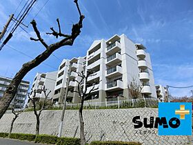 シティハイツ狩口1号棟 104 ｜ 兵庫県神戸市垂水区狩口台６丁目（賃貸マンション3LDK・1階・67.79㎡） その1