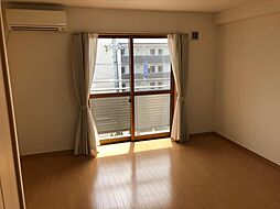 リフェレンス 301 3階1Kのリビング/ダイニング