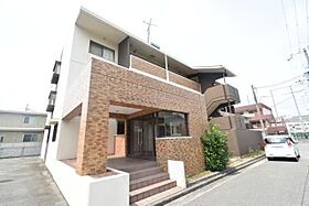 大阪府堺市堺区向陵東町２丁（賃貸マンション2LDK・3階・63.80㎡） その1