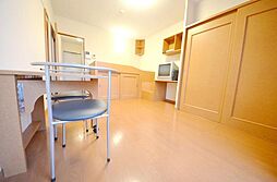 レオパレスＨＳＢ見沼 106 1階1Kのリビング/ダイニング