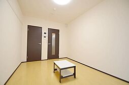 クレイノルミエール 204 2階1Kのリビング/ダイニング