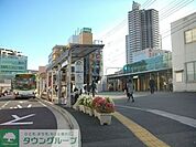 アトレ浦和 徒歩32分。 2520m