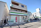 ファミリーマートさいたま桜木町店 258m