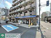 ローソン 浦和仲町店 徒歩0分。 1m