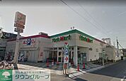 ヨークマート大宮南中野店 徒歩10分。スーパー 800m