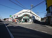 マルエツ大宮大和田店 1019m