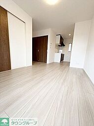 アヴァンス 202 2階1LDKのリビング/ダイニング