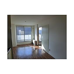 ウィスタリア八軒 402 4階2DKのリビング/ダイニング