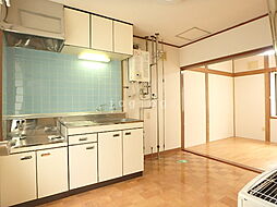 第1コーポ滝野 7 2階1DKのリビング/ダイニング