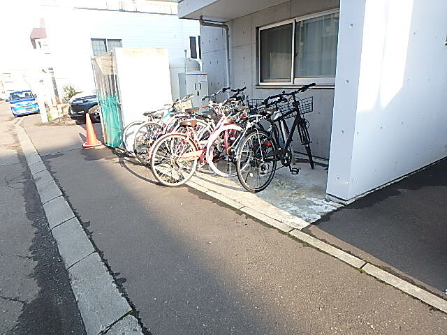 その他
