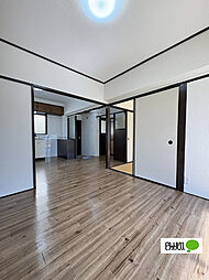 プレゼンス紀伊II 107 1階1LDKのリビング/ダイニング