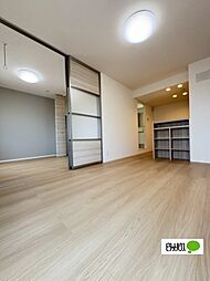 D-grace秋月 201 2階1LDKのリビング/ダイニング