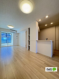 ロイズ紀三井寺I 102 1階1LDKのリビング/ダイニング