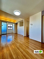 ヴァンクール新高 202 2階ワンルームのリビング/ダイニング