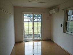 リアンフォール　II 103 1階2DKのリビング/ダイニング