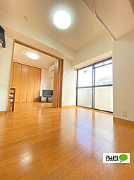 パリ・シャトー本町 808 8階1DKのリビング/ダイニング