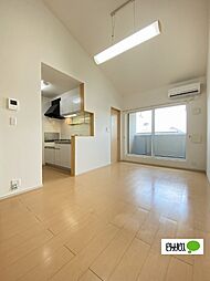 クレードルII 202 2階1LDKのリビング/ダイニング