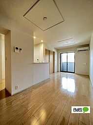 ハピア　III 201 2階2LDKのリビング/ダイニング