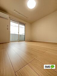 パレ・グランシエルII 102 1階1Kのリビング/ダイニング