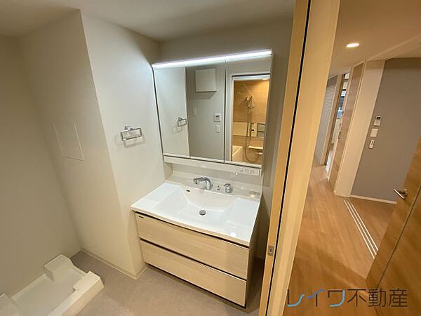 IBC Residence East ｜大阪府大阪市中央区北久宝寺町4丁目(賃貸マンション2LDK・11階・57.47㎡)の写真 その8